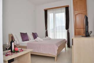 Гостевой дом Guest House Savina Херцег-Нови Двухместный номер с 1 кроватью и балконом, вид на море-2